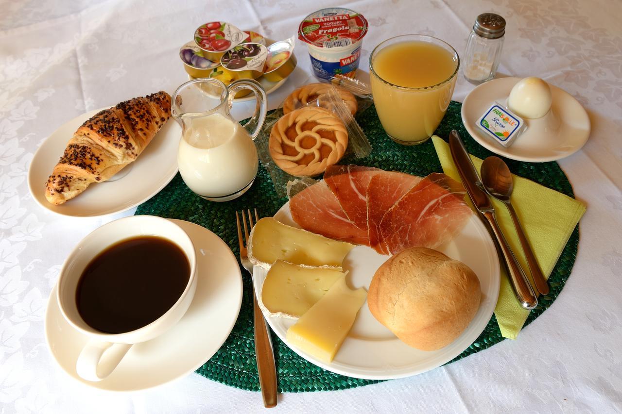 Hotel Soazza Eksteriør billede