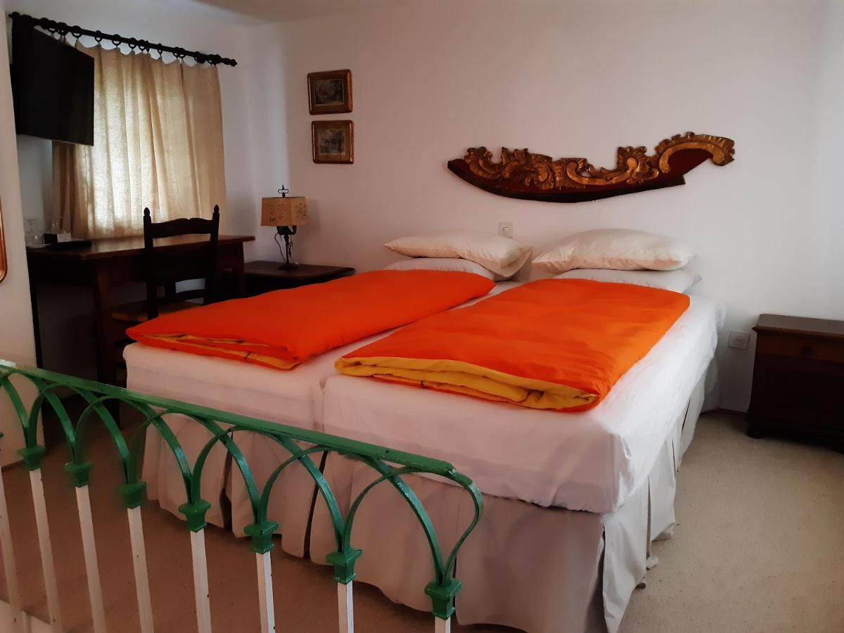 Hotel Soazza Eksteriør billede